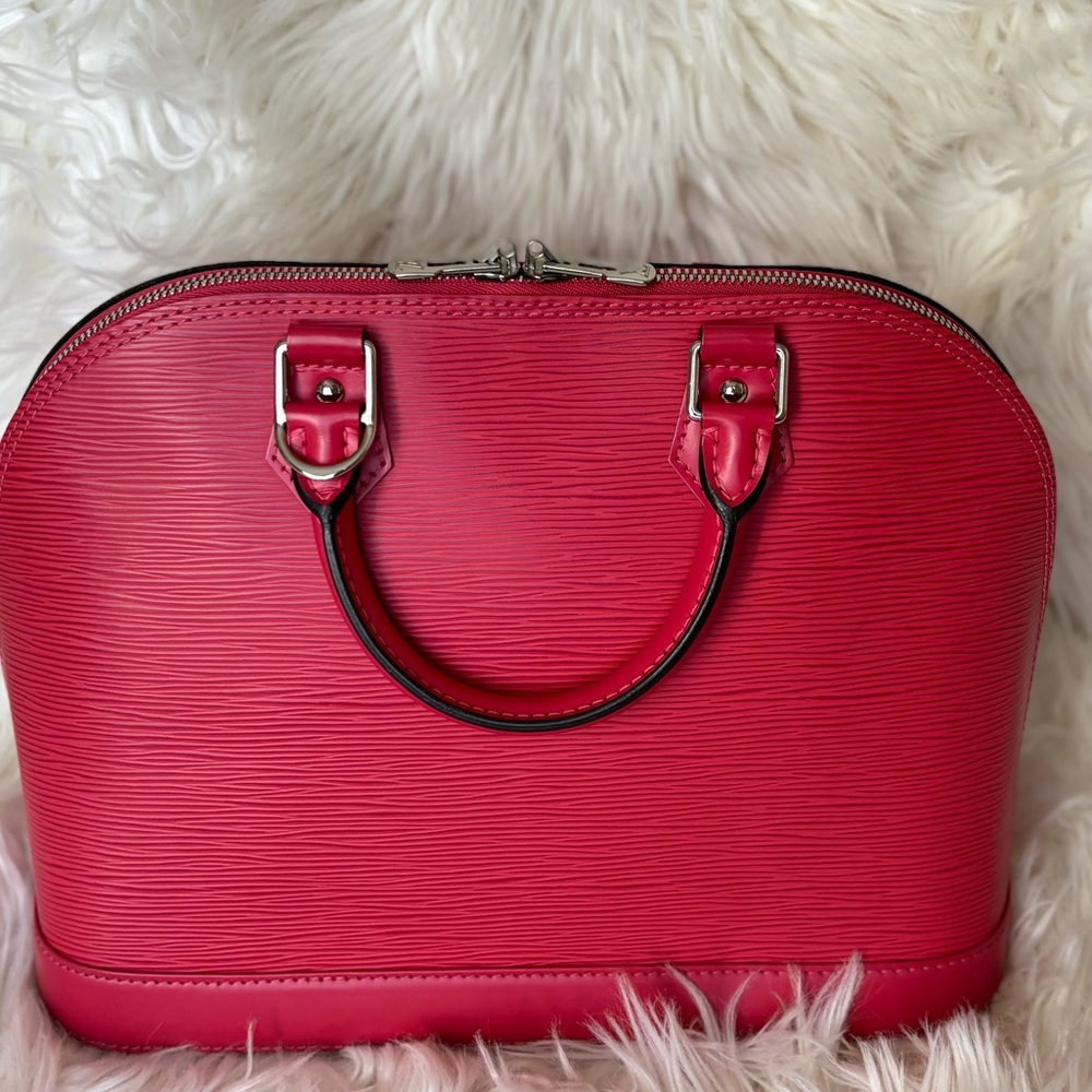 β¨π©·Authentic Louis Vuitton Epi Alma PM Grenade π©·β¨ - Picture 3 of 15